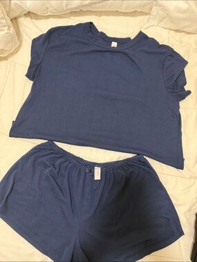 Auden Navy Scallop-Trim Short Sleeve Top